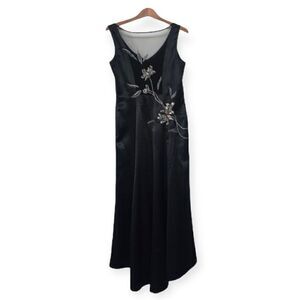 Together SZ 8 black  evening gown